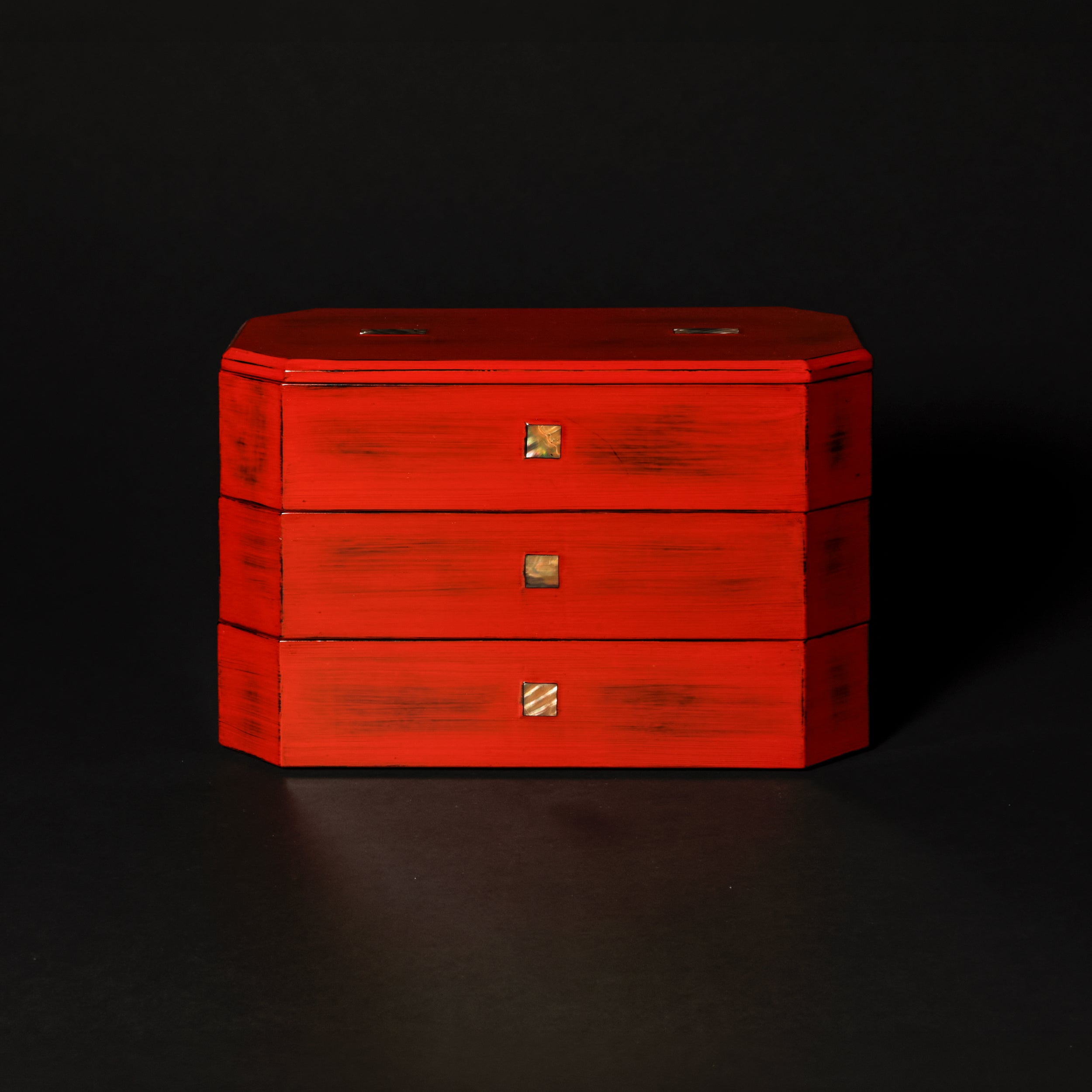 Negoro Lacquer: Chamfered-Corner Jubako & Small Plates