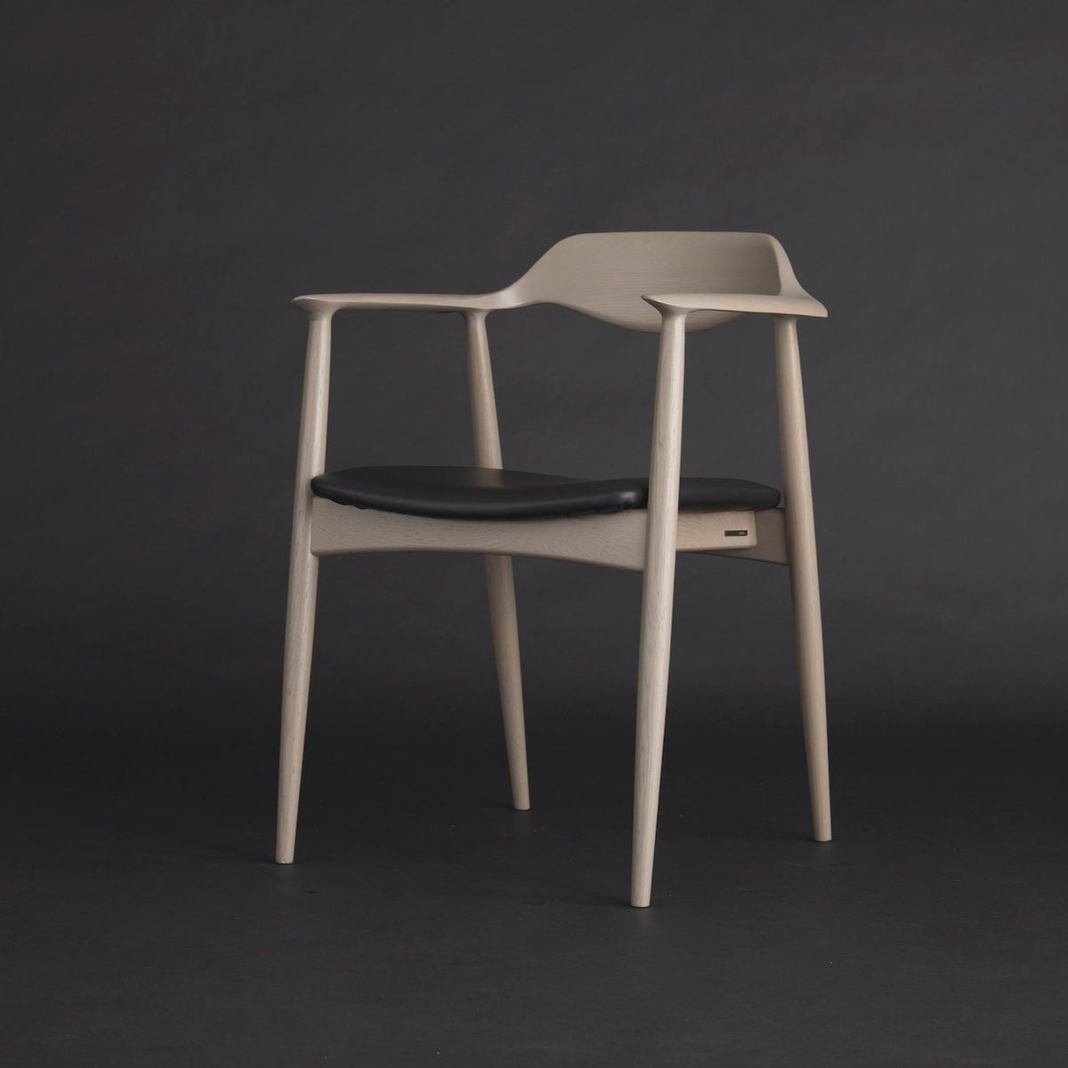 AREA chair A-4 ダイニングチェア ブラウン AREA chair A-4 ダイニングチェア ブラウン