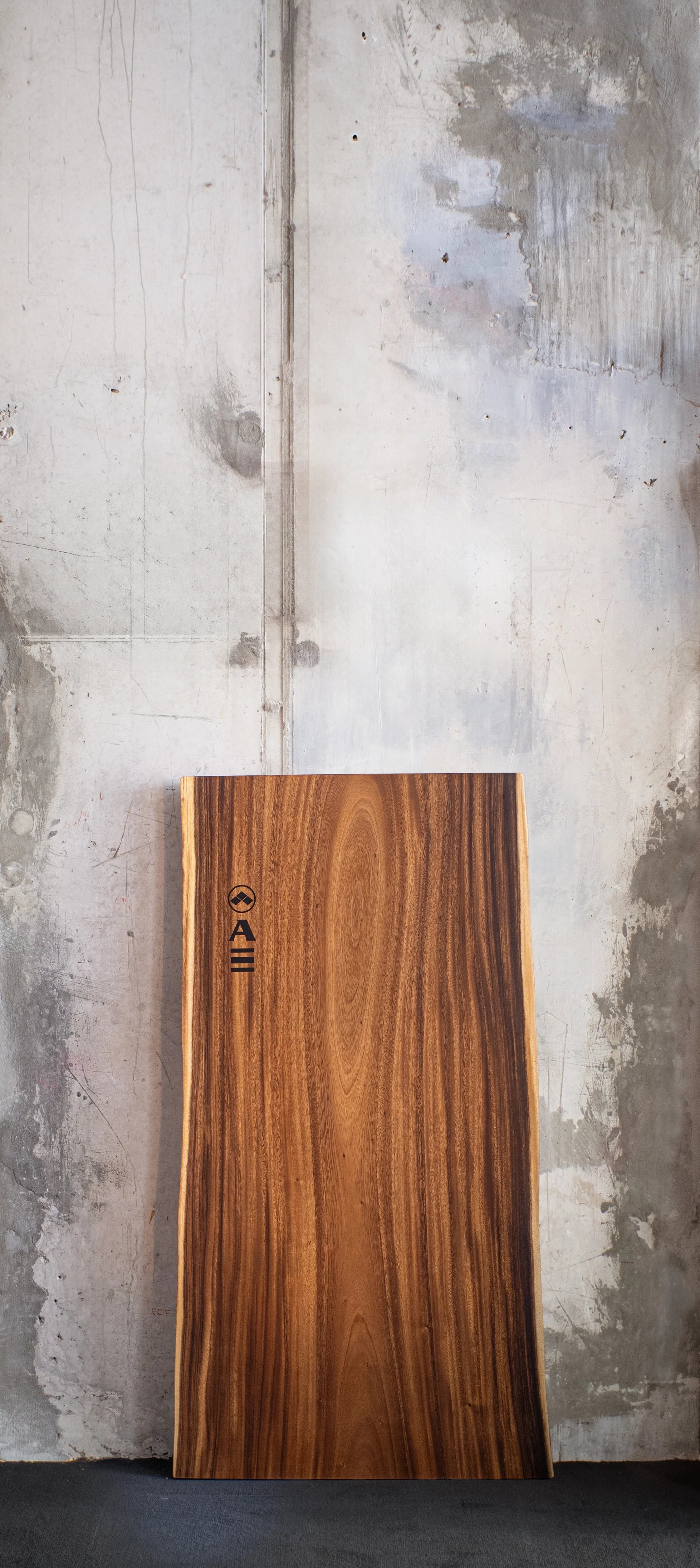 Live Edge Slab – Monkeypod 846 (s025)