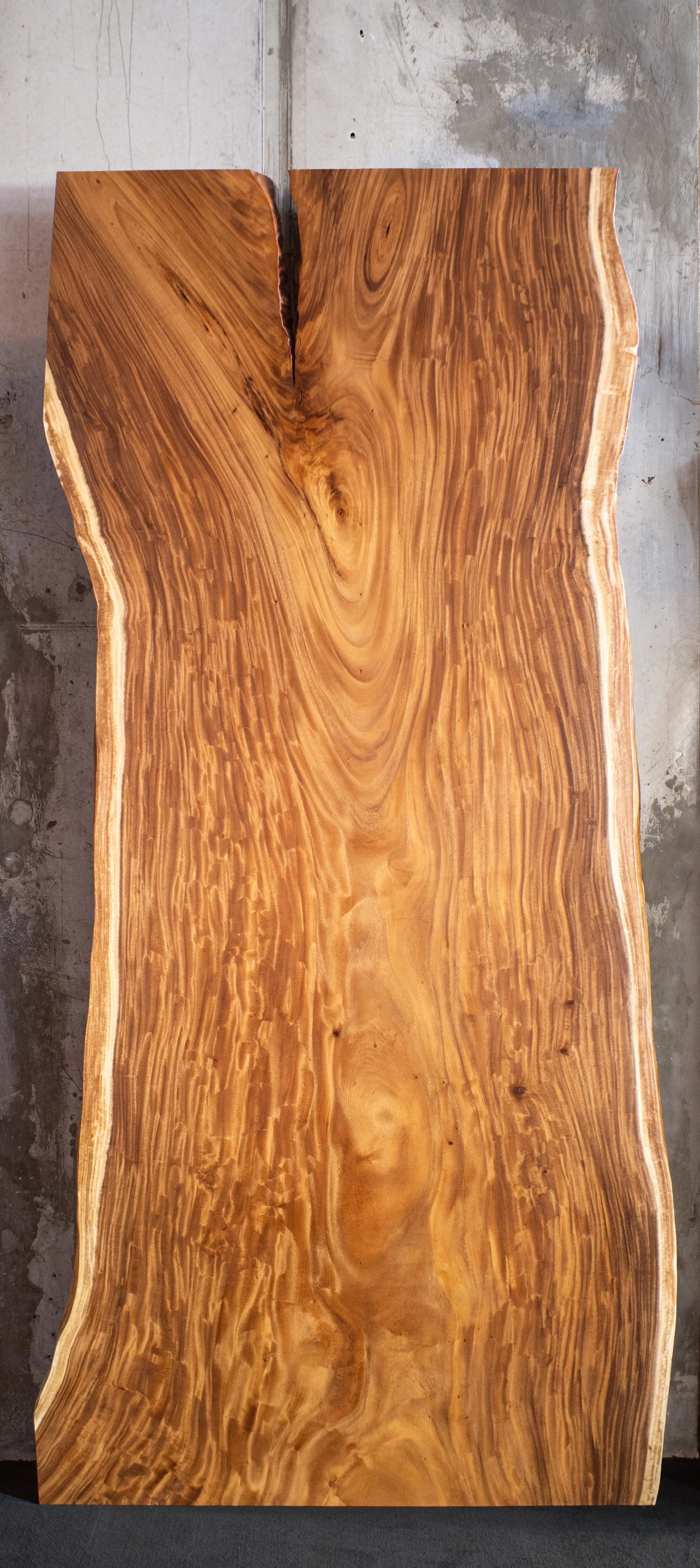 Live Edge Slab – Monkeypod M552 (s011)