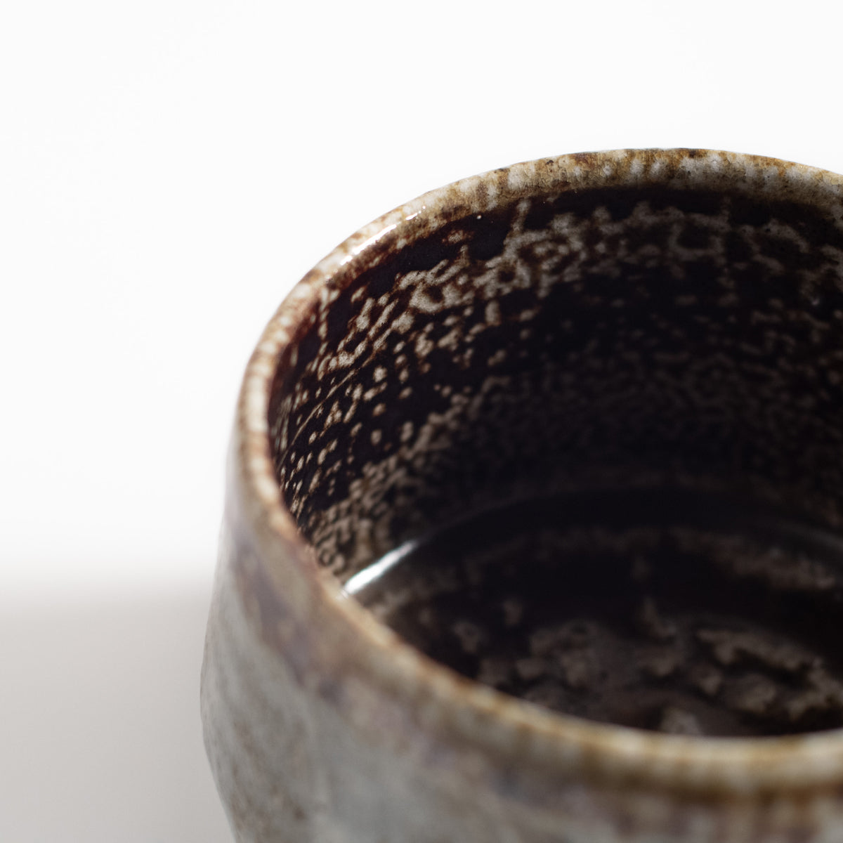 Mashiko Ware: Salt Glaze Brushed Tea Bowl