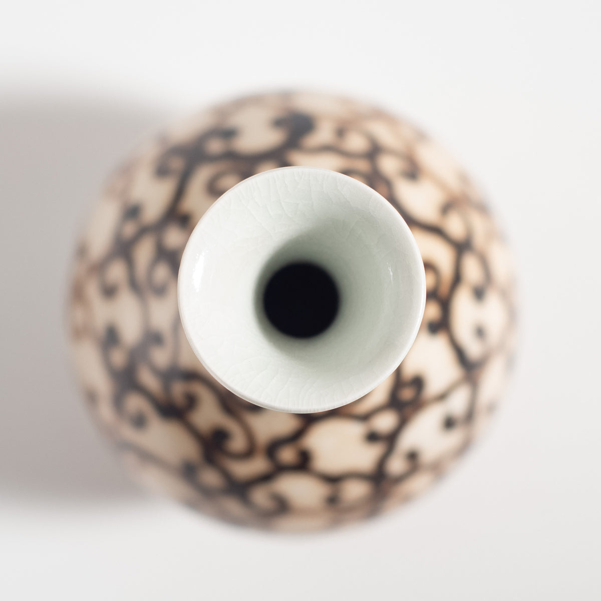 Crane Neck Vase-Auspicious Clouds