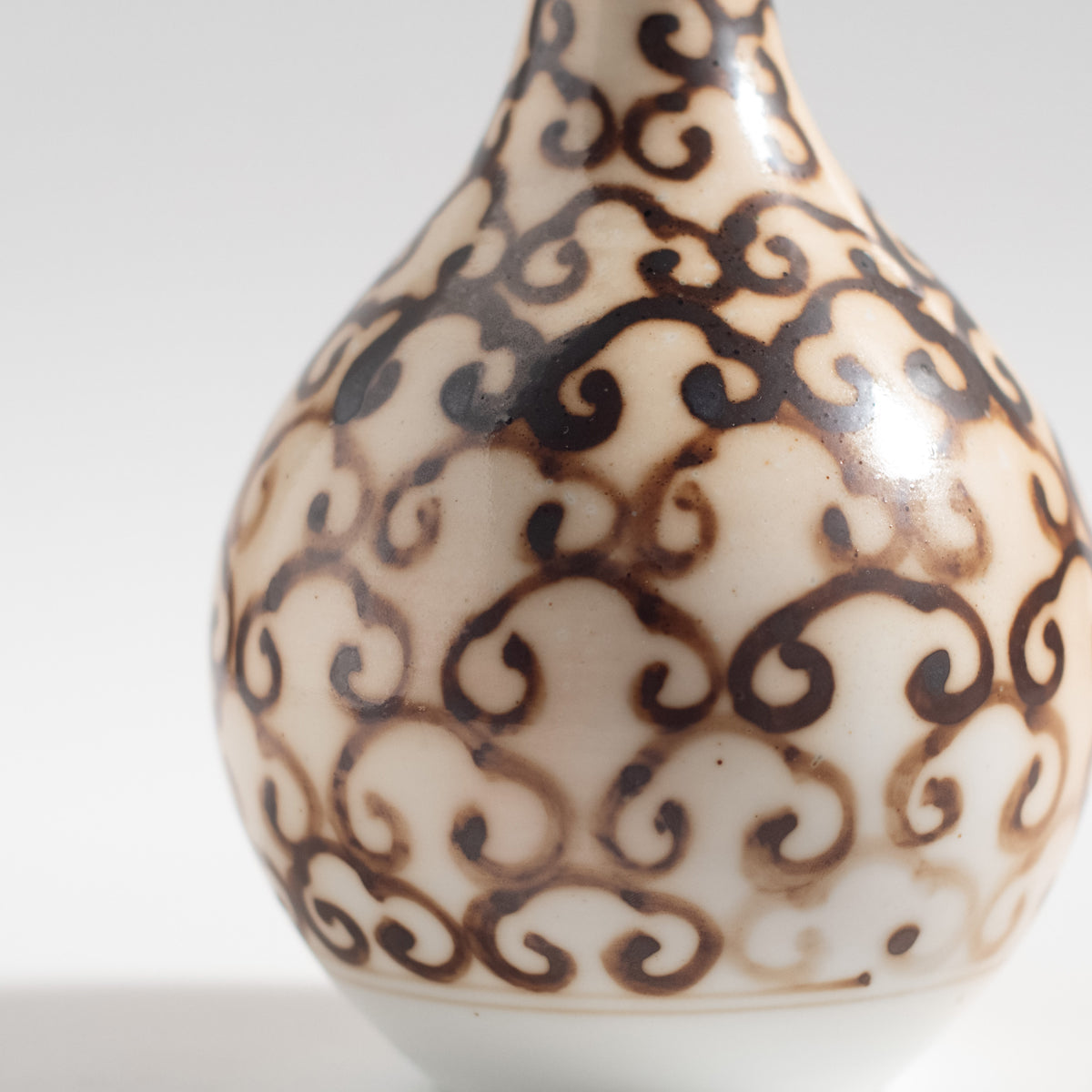 Vase à col de grue - Nuages de bon augure