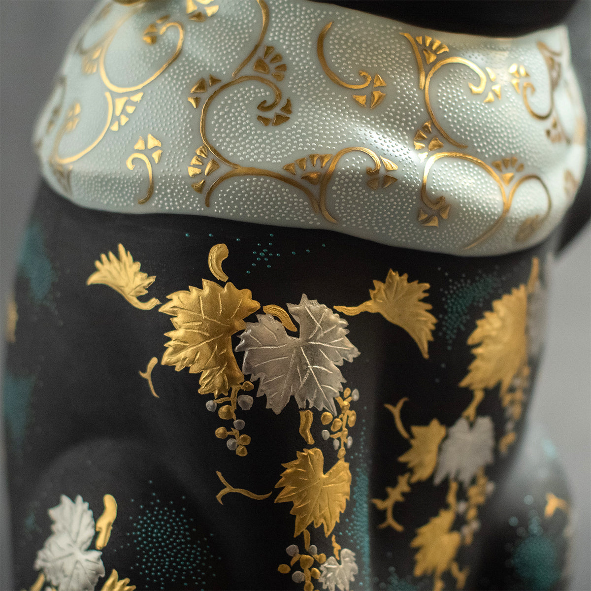 Kutani Ware : Hakkinmori Aoshirochibu Motif de raisin Maneki-neko Chat porte-bonheur