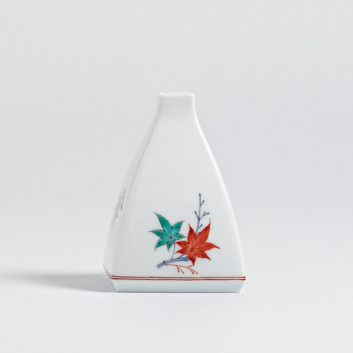 Arita Ware: Triangular Single-flower Vase with Overglaze Enamel Design of Maple Leaves