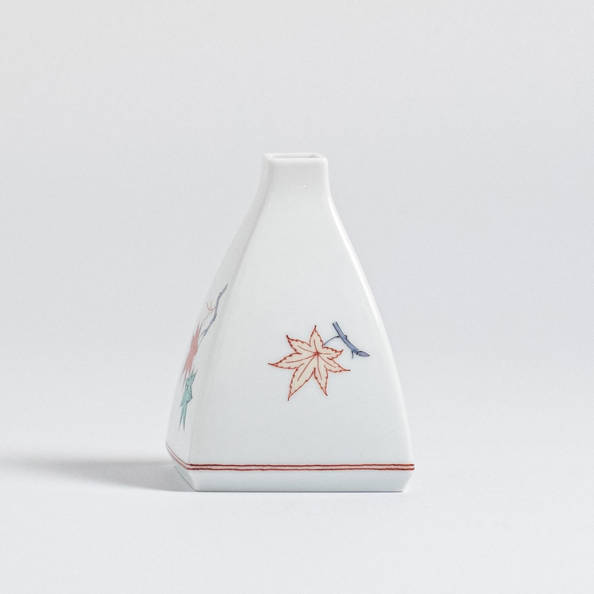 Arita Ware: Triangular Single-flower Vase with Overglaze Enamel Design of Maple Leaves