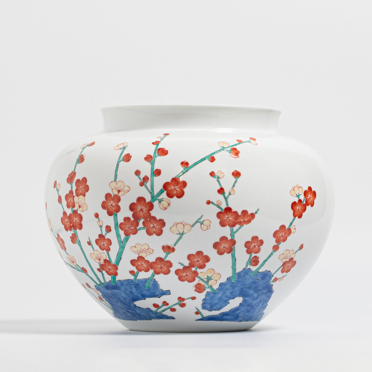 Arita Ware: Nigoshide Vase with Overglaze Enamel Plum Blossom Design