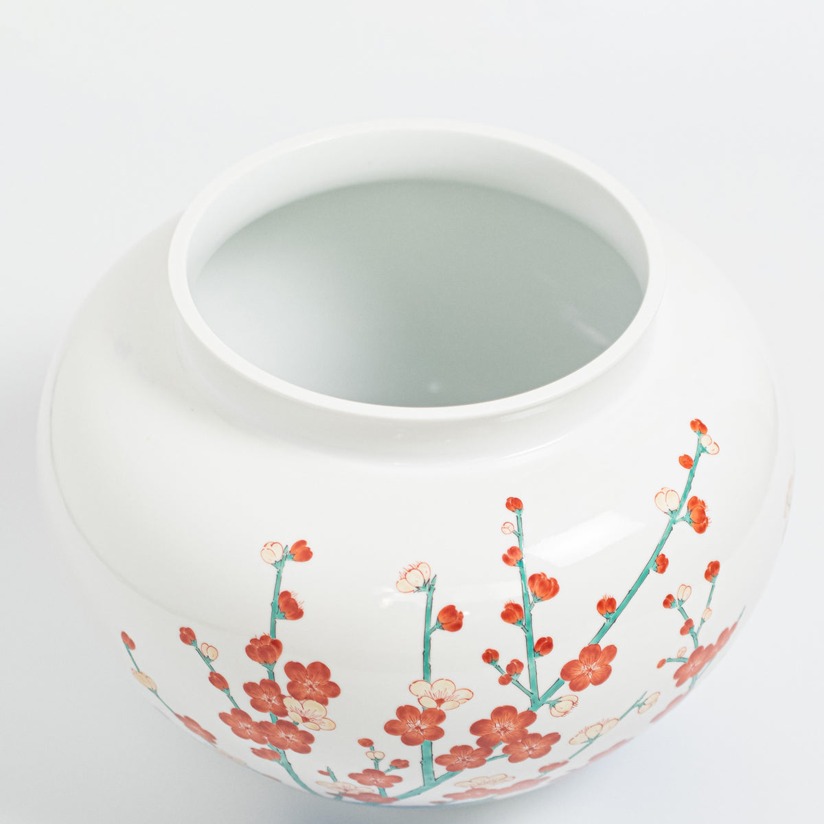 Arita Ware: Nigoshide Vase with Overglaze Enamel Plum Blossom Design
