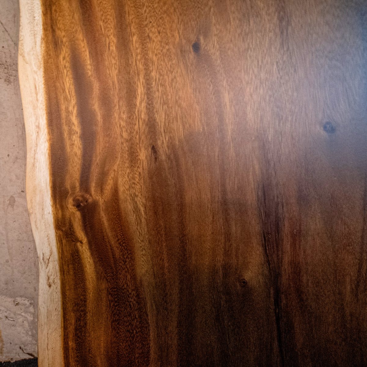 Dalle à bord naturel – Monkeypod 9097 (s037)