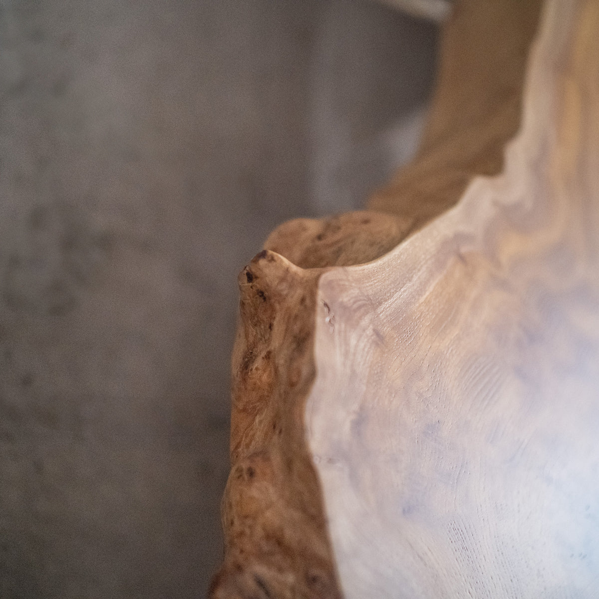 Dalle à bord naturel – Keyaki C153-1 (s004)