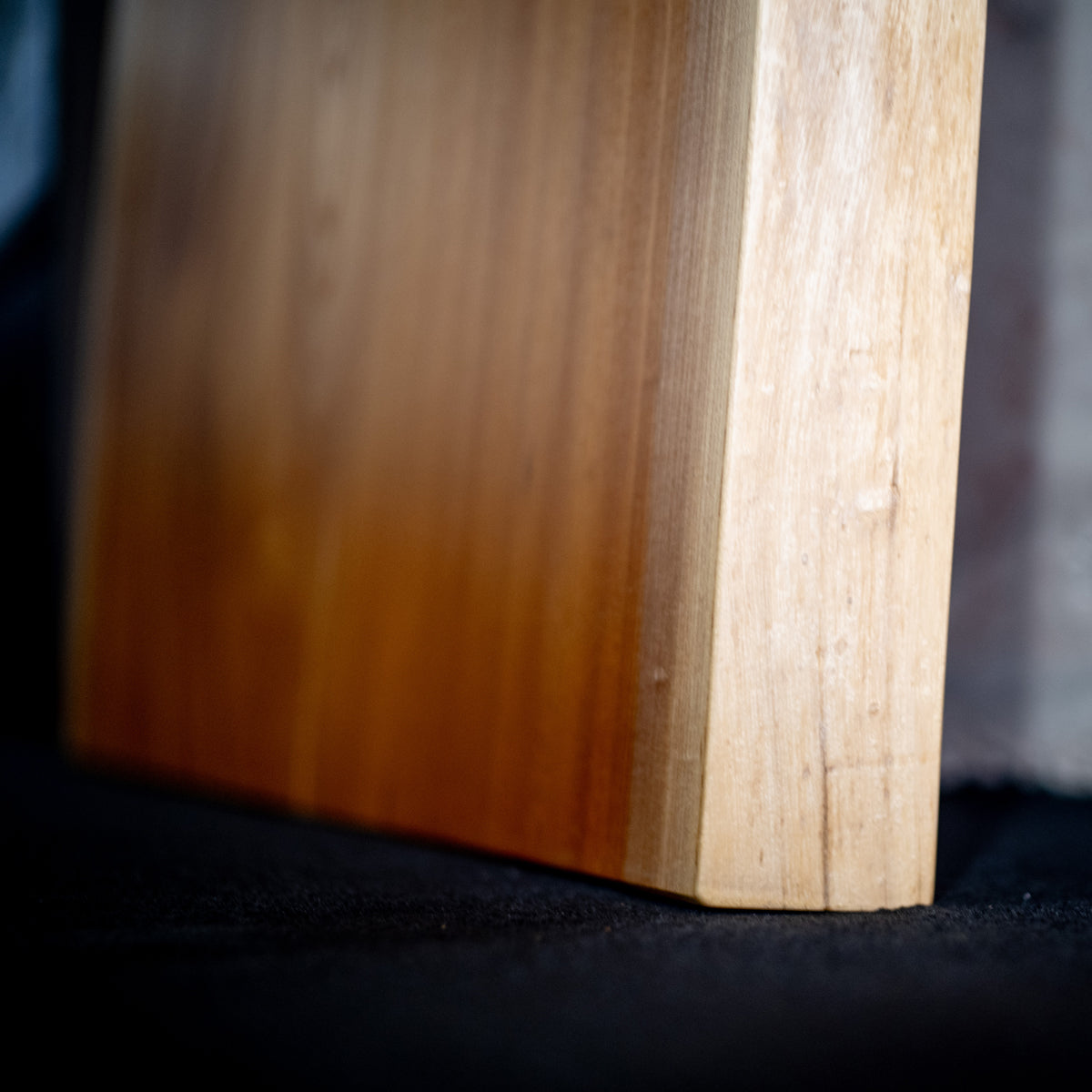 Dalle à bord naturel – Keyaki C1130 (s005)