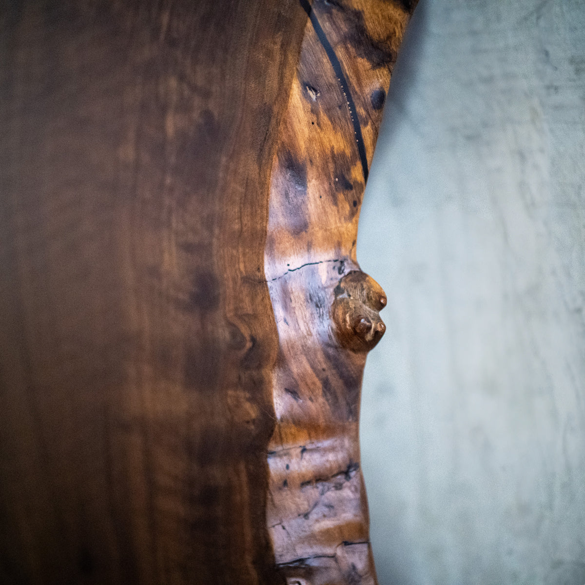 Dalle à bord naturel – Noyer F164 (s019)