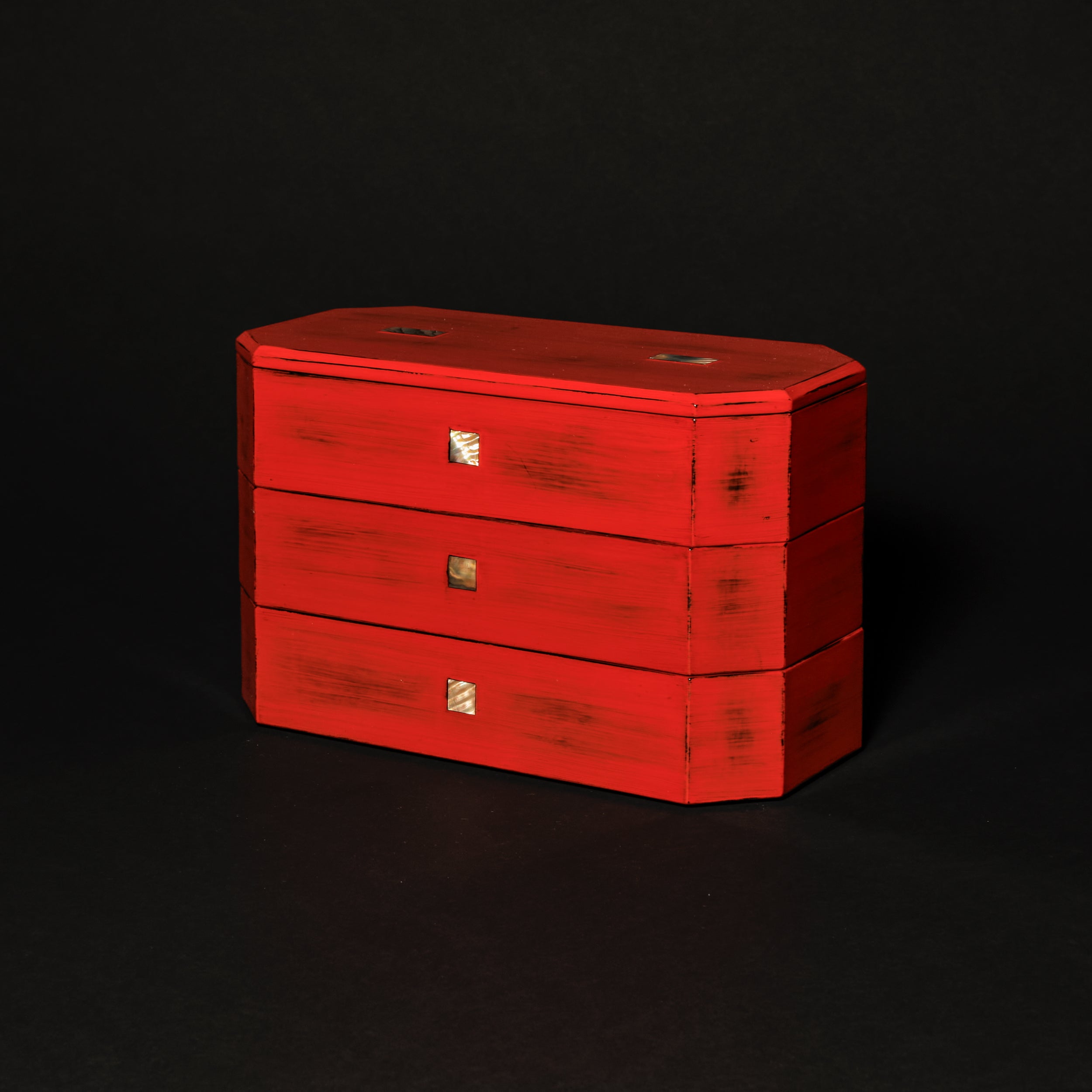 Negoro Lacquer: Chamfered-Corner Jubako & Small Plates
