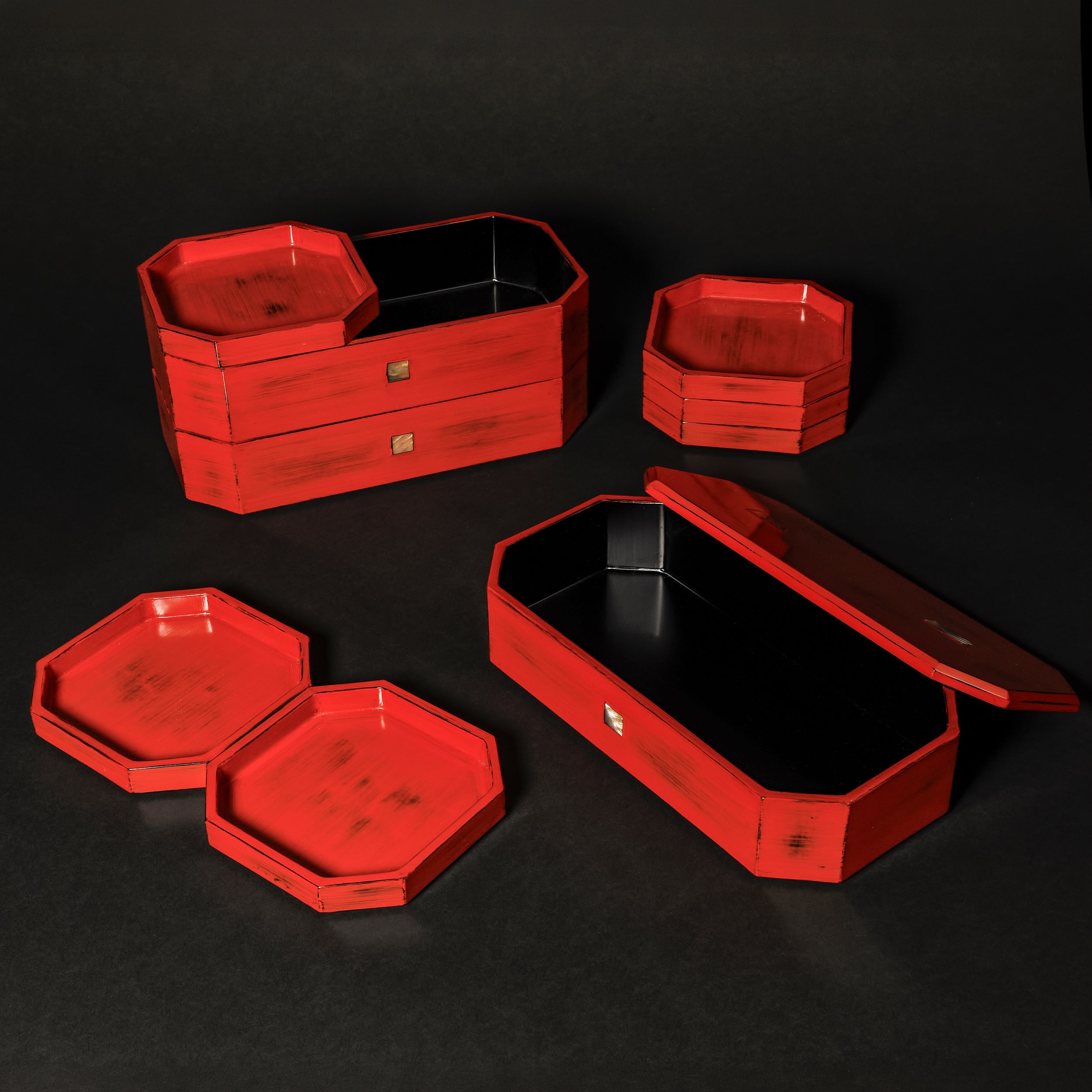 Negoro Lacquer: Chamfered-Corner Jubako & Small Plates
