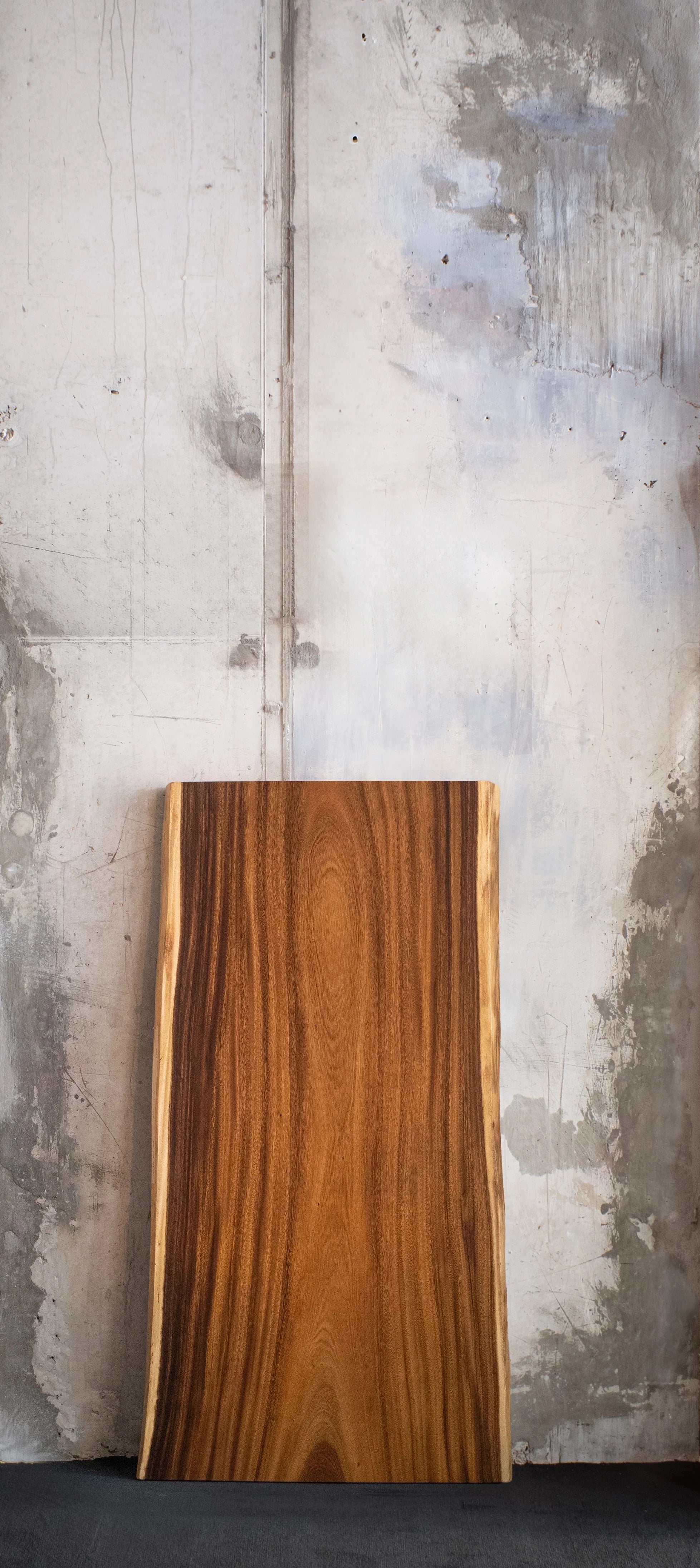 Live Edge Slab – Monkeypod 846 (s025)