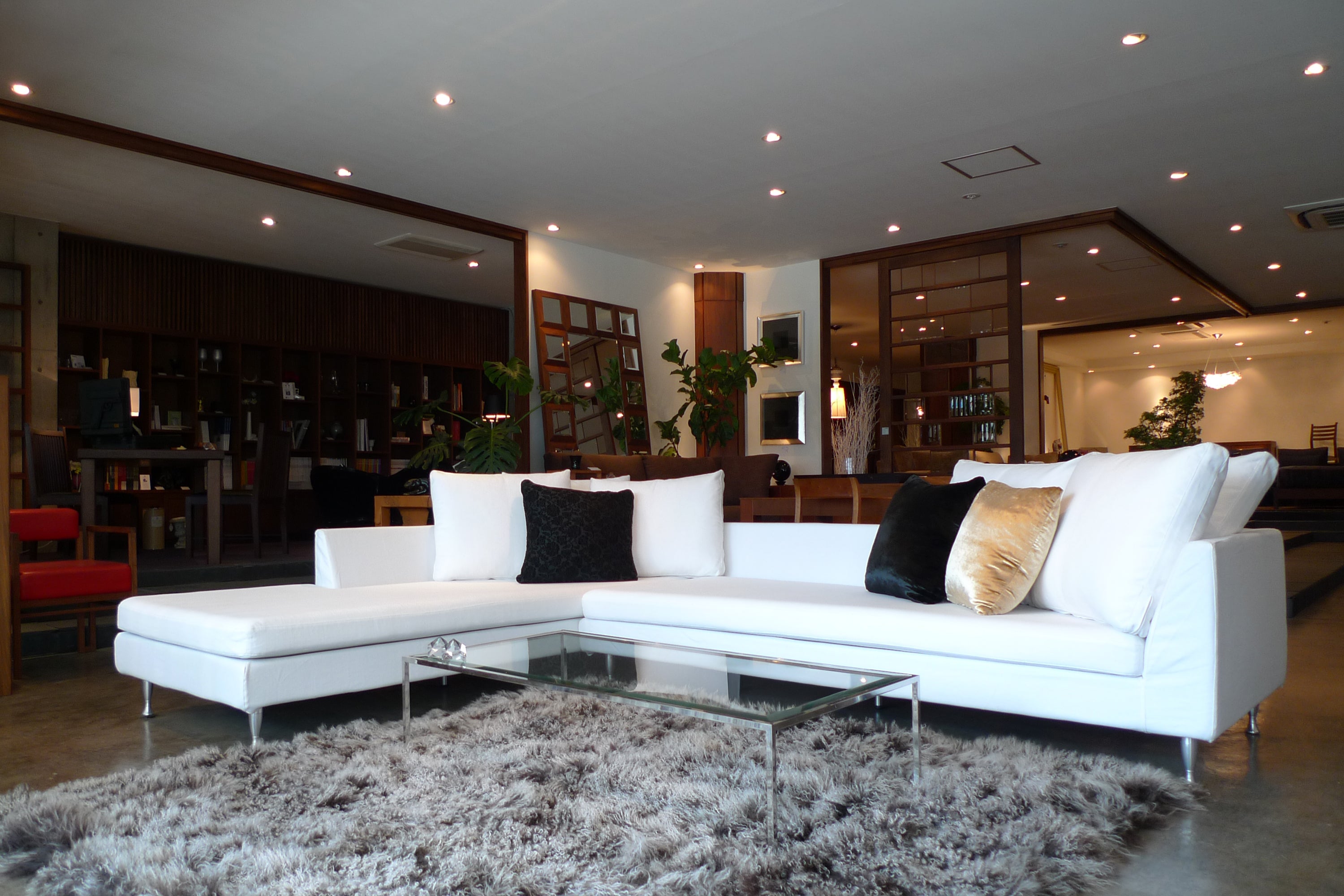 AREA｜sofa VANITY-S｜New York, Paris, Tokyo - Craftsmanship with