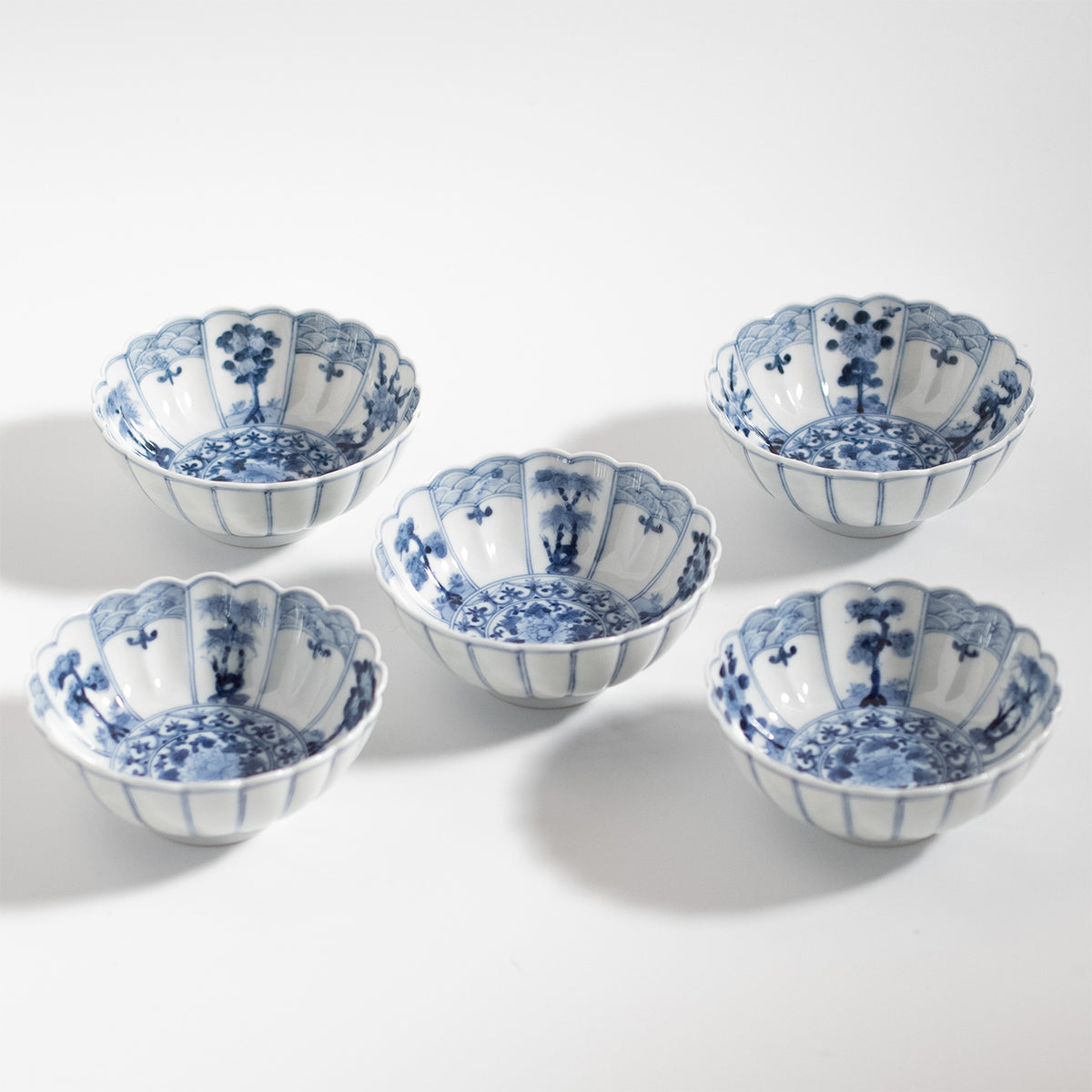 Kutani Ware: Set of 5 Small Bowls