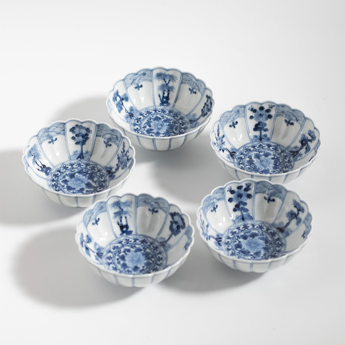 Kutani Ware: Set of 5 Small Bowls