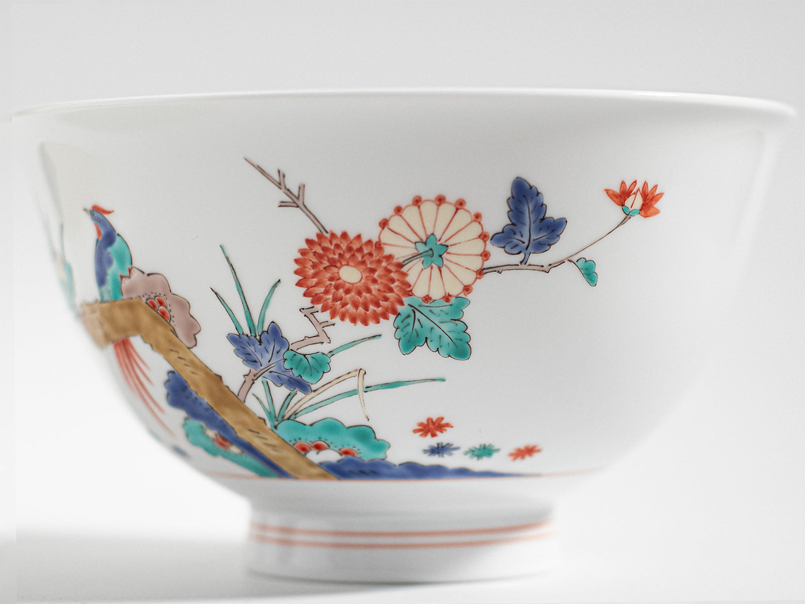 Arita Ware: Large Noodle Bowl with Chrysanthemum and Bird Motif