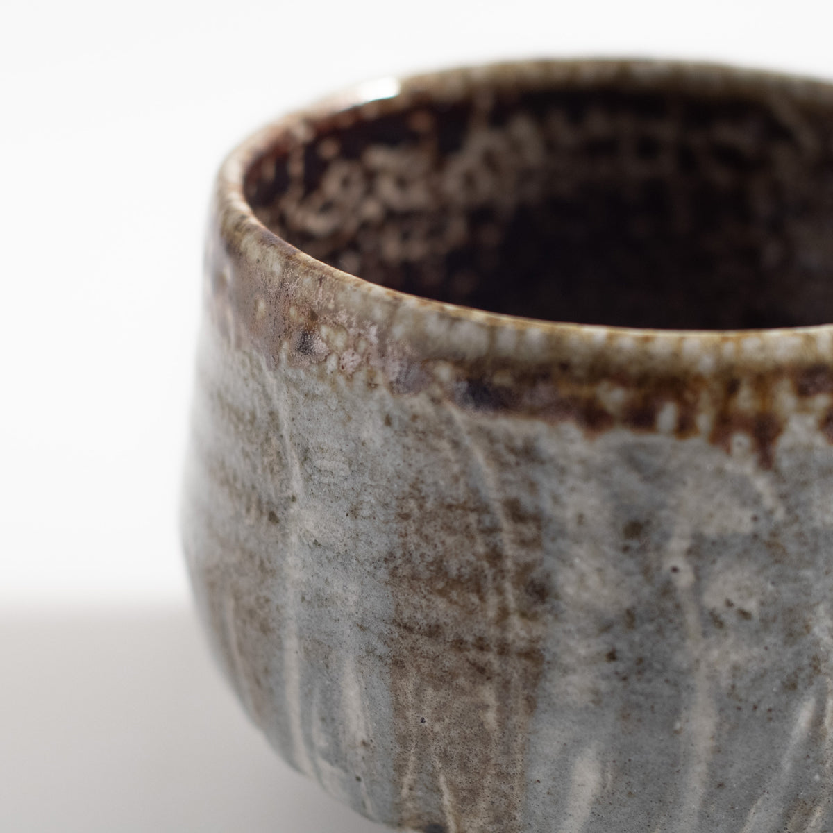 Mashiko Ware: Salt Glaze Brushed Tea Bowl