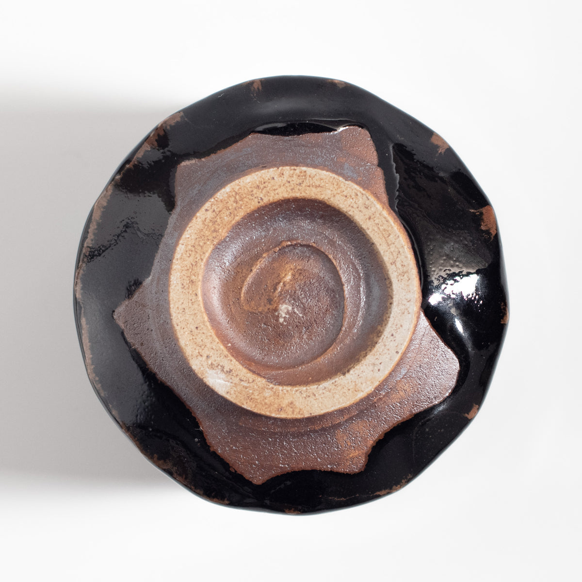 Mashiko Ware: Black Glaze Persimmon Overglaze Chamfered Tea Bowl