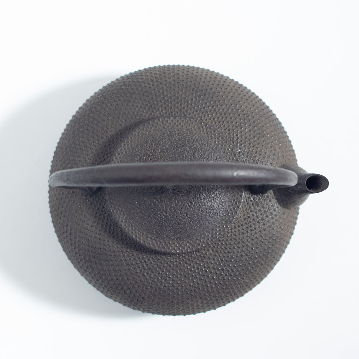 Iron Kettle with Hailstone Pattern and Flat Sacred Jewel Shape