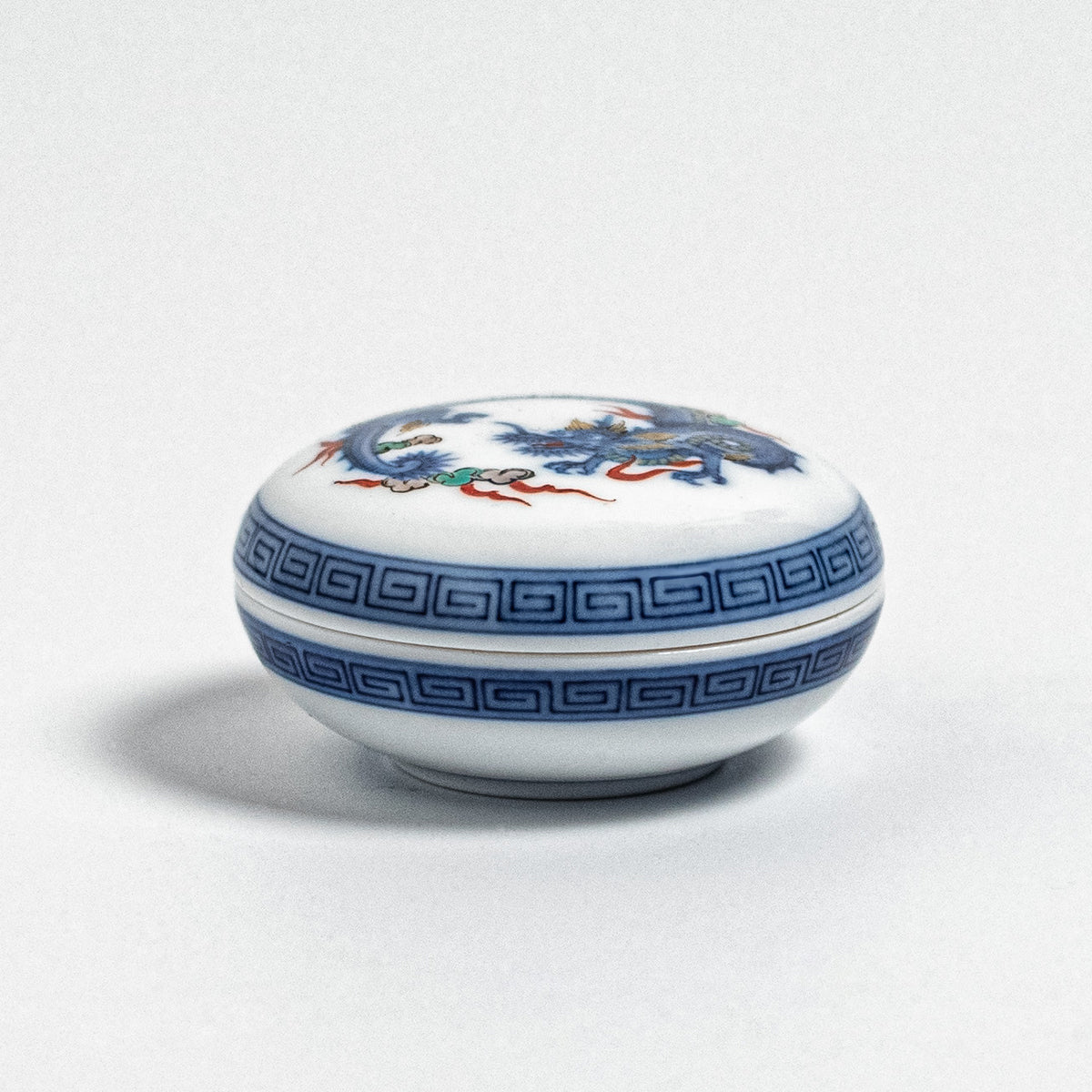 Arita Ware: Incense Container (Kōgō) with Blue-and-White & Overglaze Enamel Dragon Motif