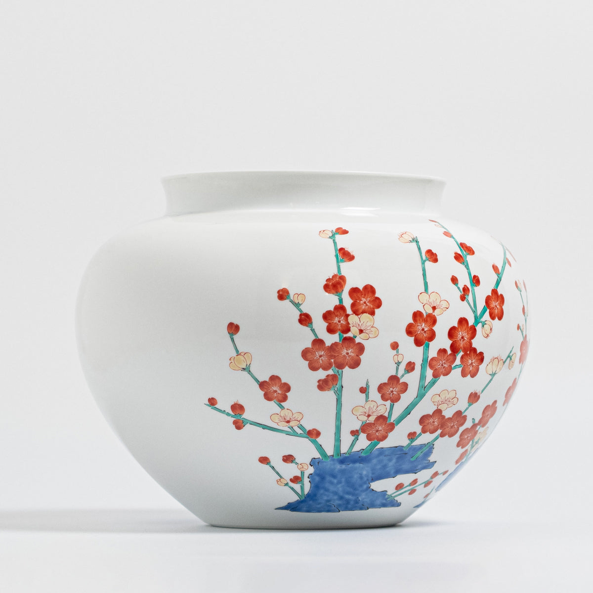 Arita Ware: Nigoshide Vase with Overglaze Enamel Plum Blossom Design