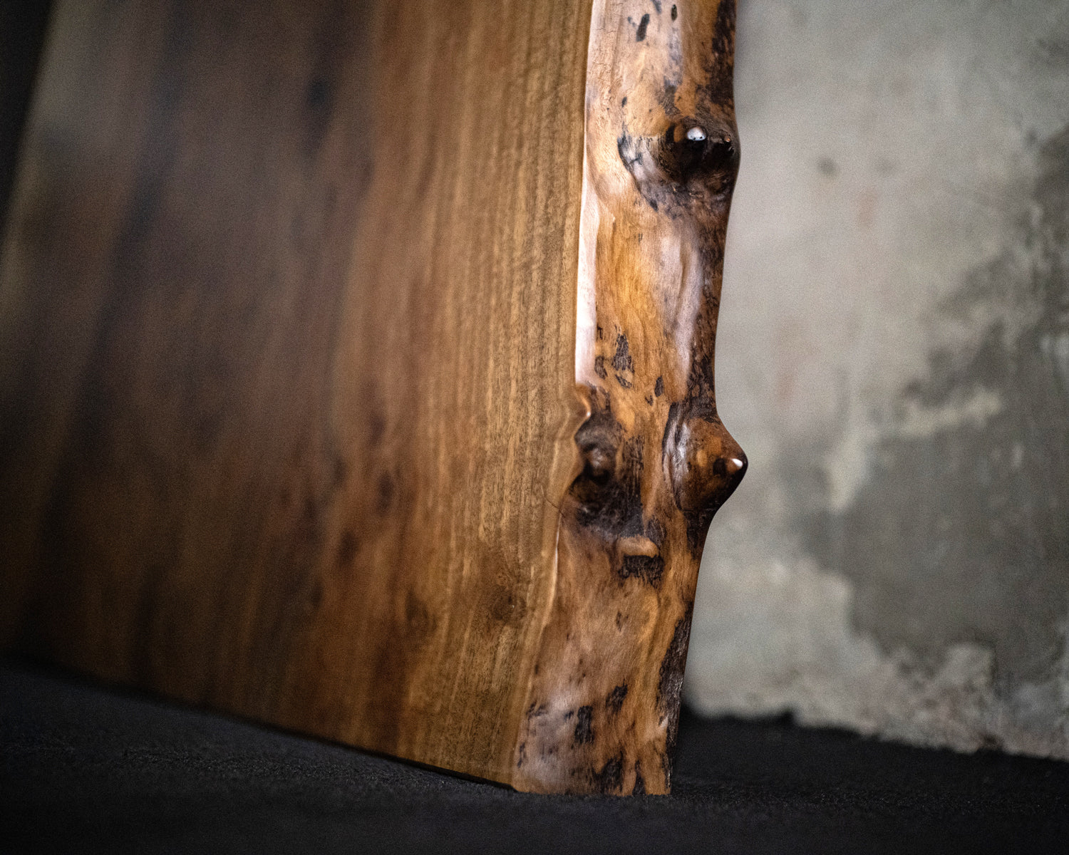 Dalle à bord naturel – Noyer F39 (s023)