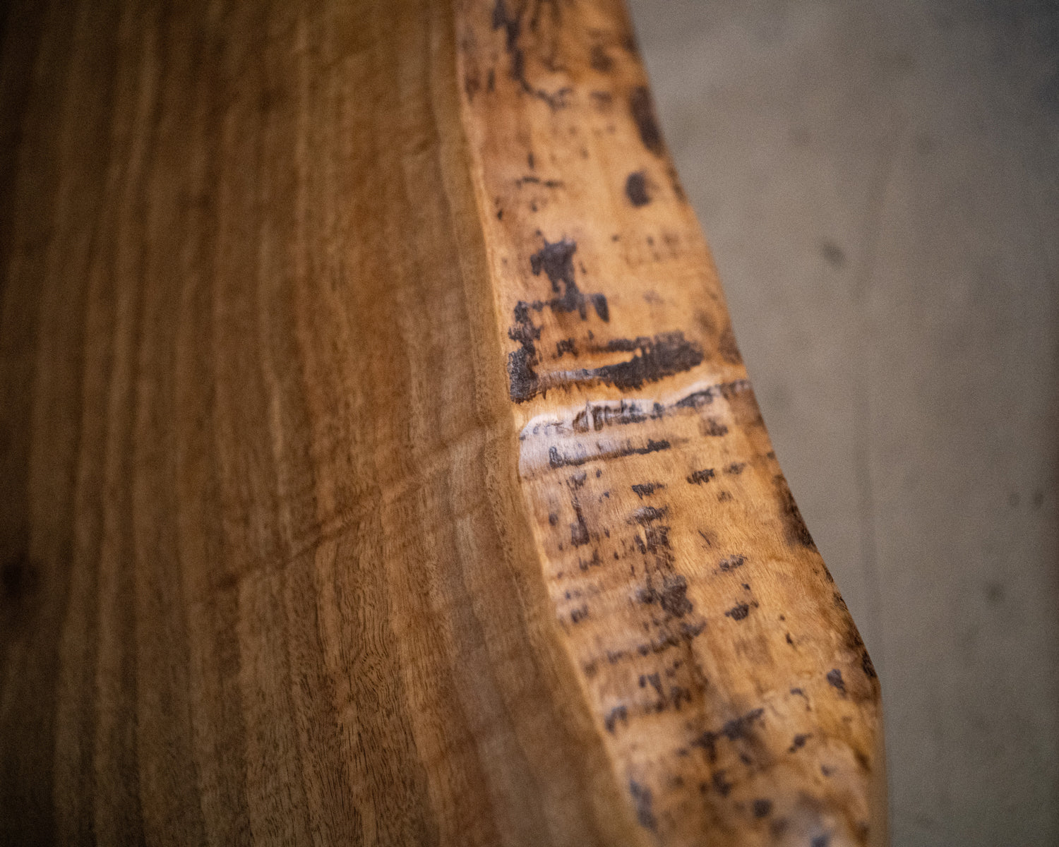 Dalle à bord naturel – Noyer F39 (s023)