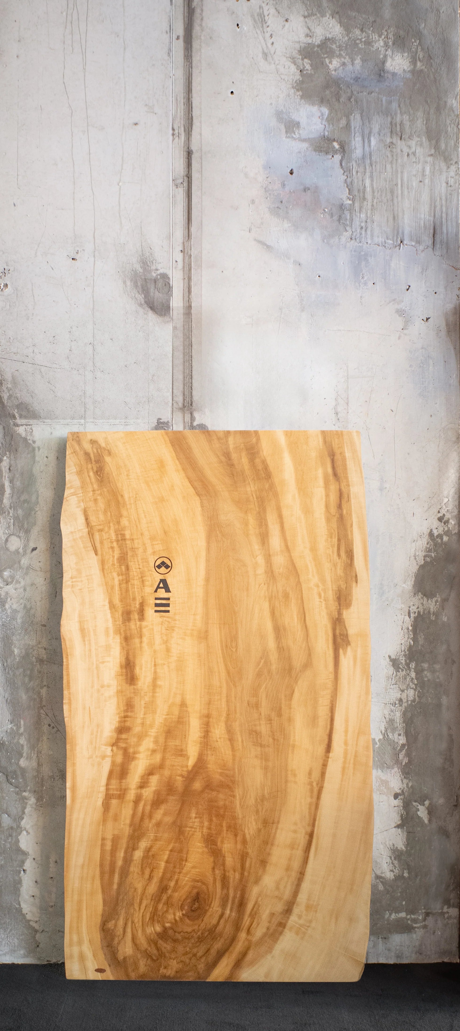 Live Edge Slab – TOCHI C849