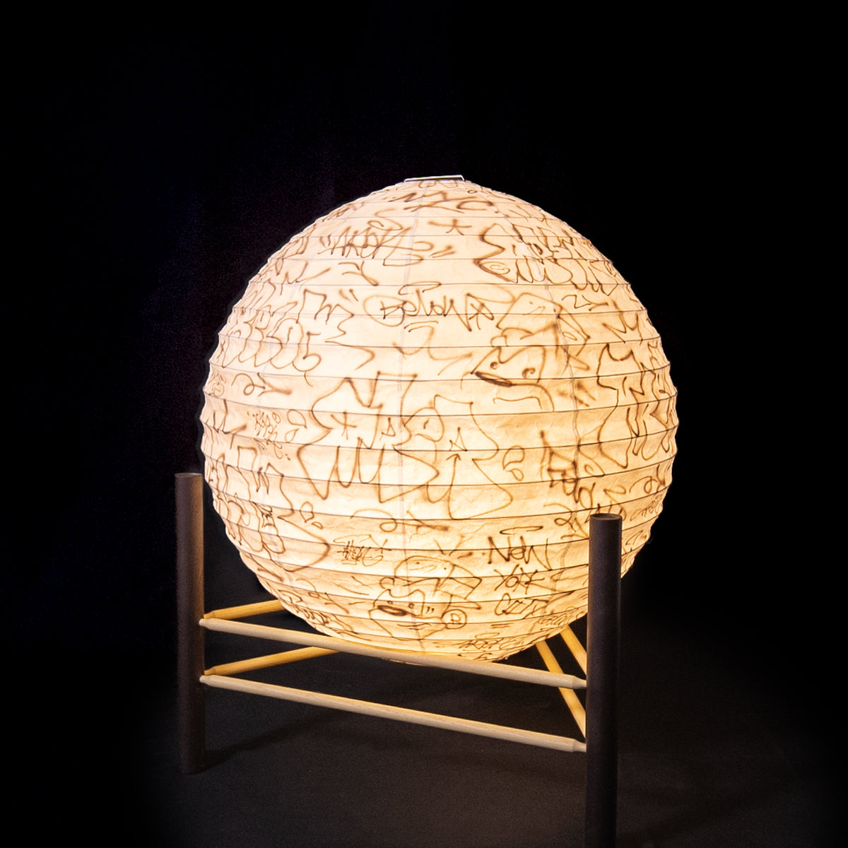 floor lamp HASHIRAMA – VANDALIZED Edition