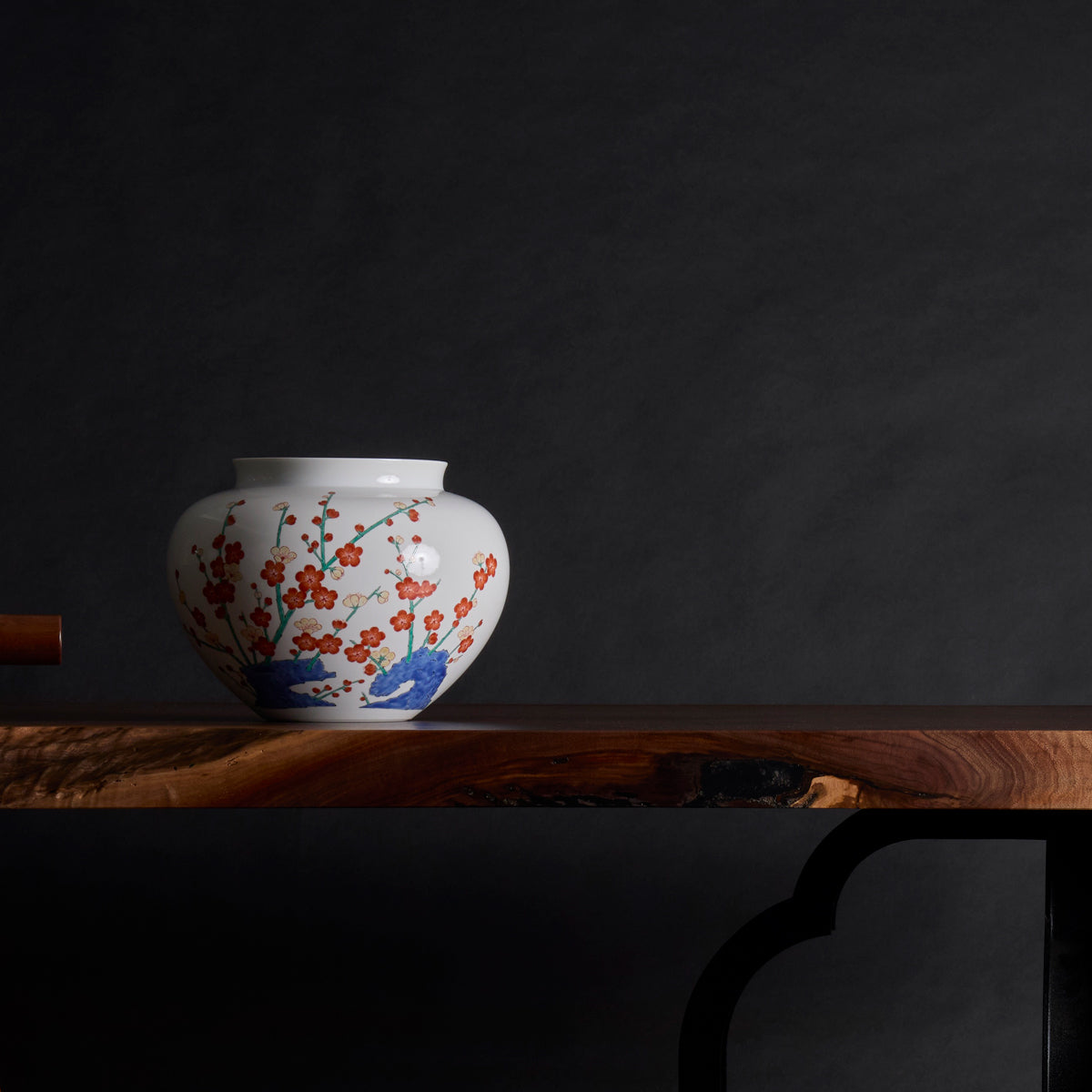 Arita Ware: Nigoshide Vase with Overglaze Enamel Plum Blossom Design