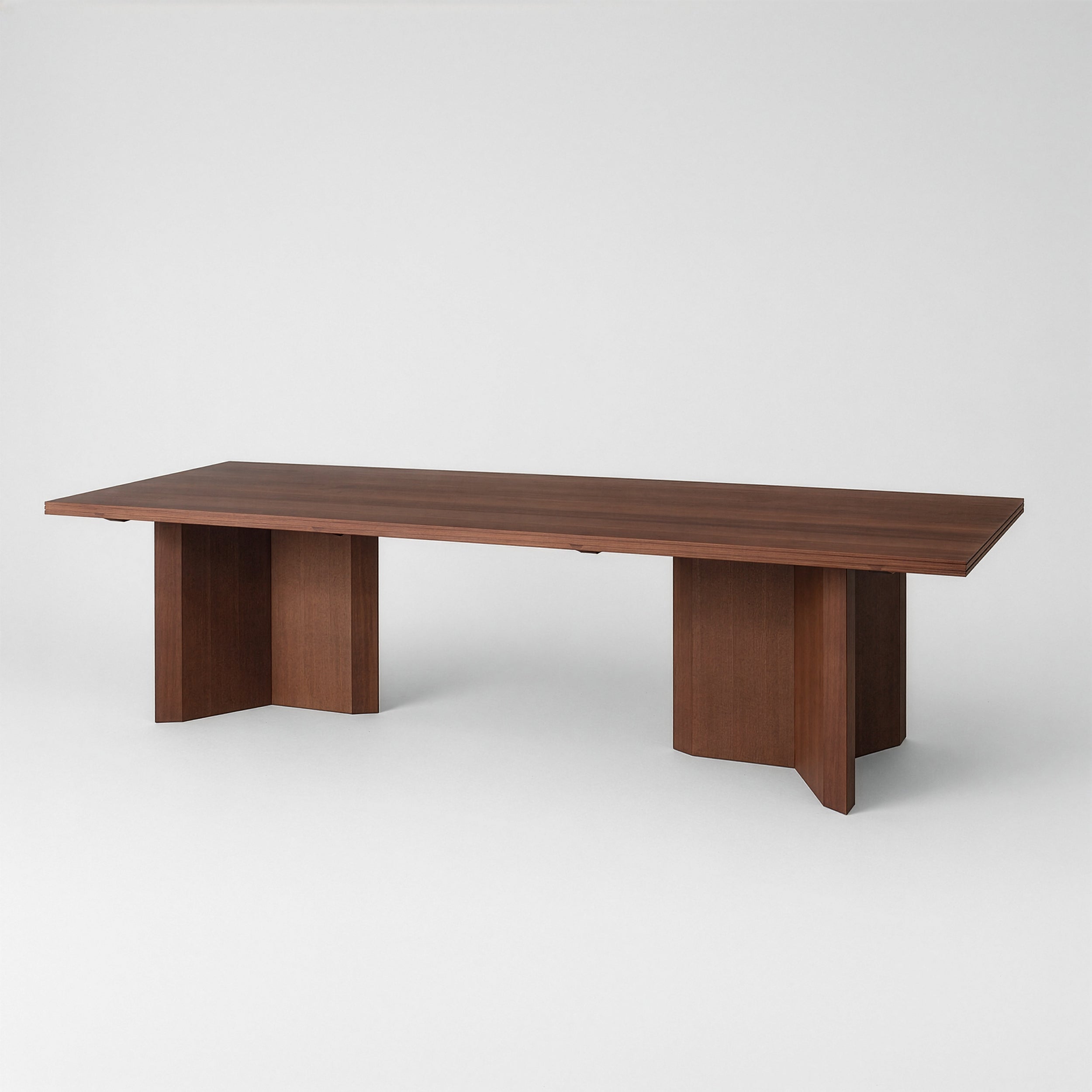 table AT 2800